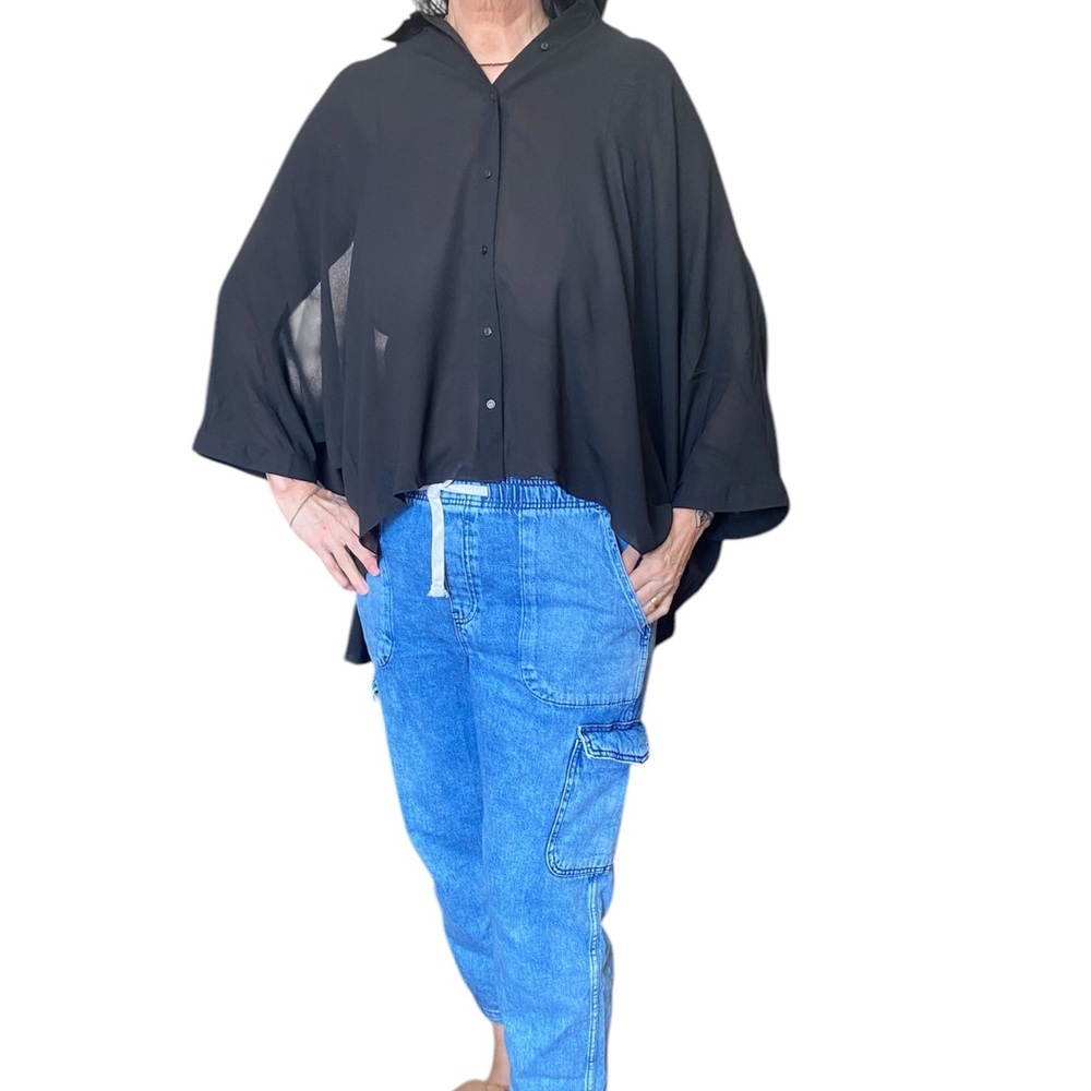 Women’s Selected / Femme sheer buttoned shirt size L, longer at back then front